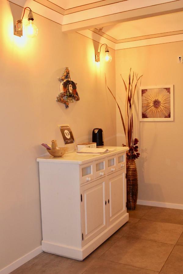 Triscele Glamour Rooms Palermo Kültér fotó